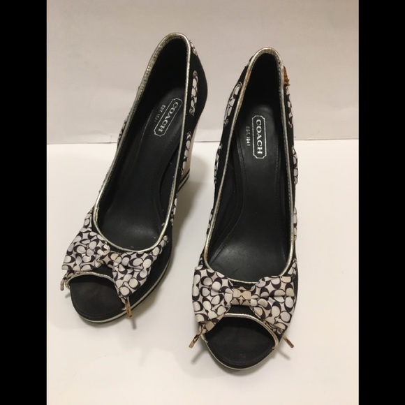 Coach Bow Wedge - Picture 12 of 16